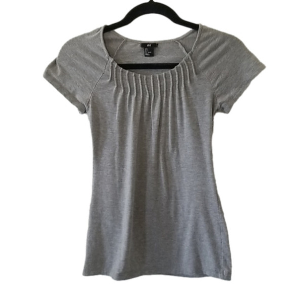 H&M Short Sleeve Top, Size Sm - Picture 1 of 4